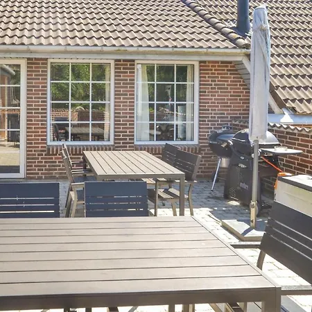 Awesome Home In Oksbol With Sauna * Oksbøl