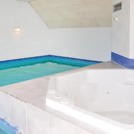 Vakantiehuis Awesome In With Sauna